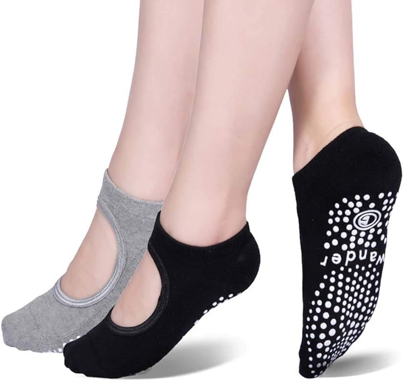 Yoga Socks Non Slip Skid Socks with Grips Pilates Ballet Barre Socks for Women | Amazon (US)