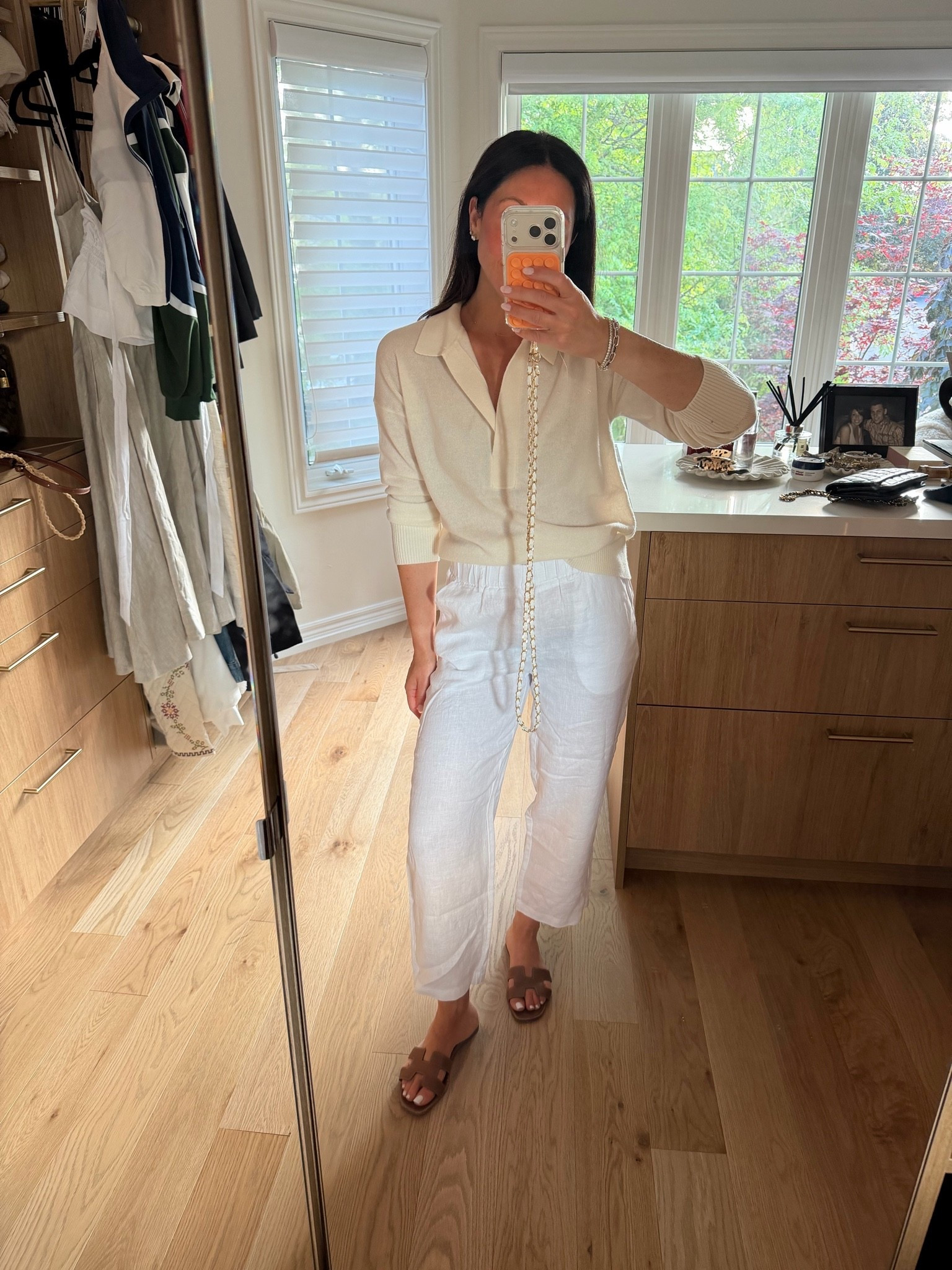 @Quince #quincepartner 
Summer cashmere & linen 🤍

Wearing size XS in everything