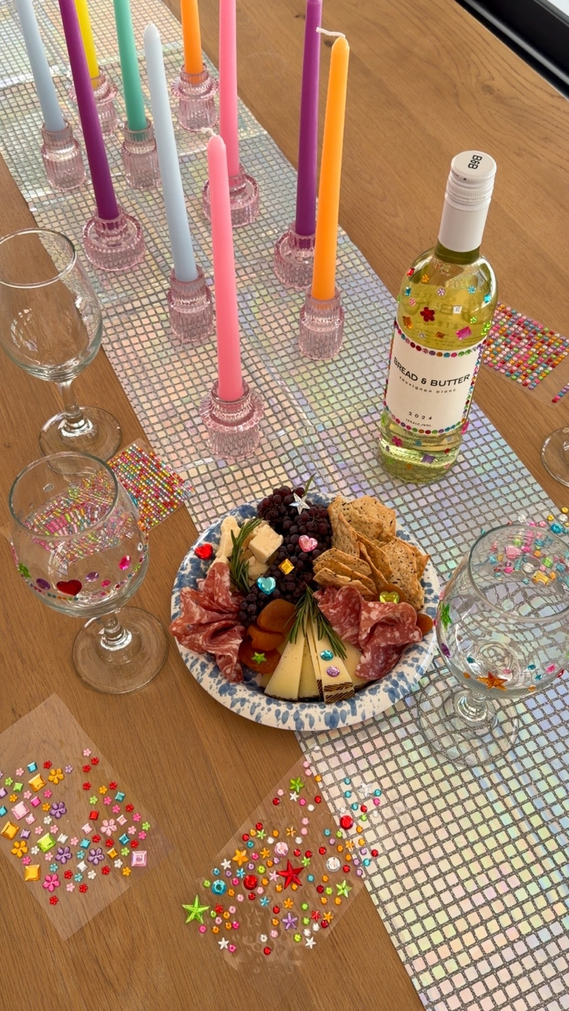 Whimsy night in decorating wine glasses with the girls for your next date night in 💗⭐️🥂✨

#LTKfoodie #LTKvlog #LTKHome