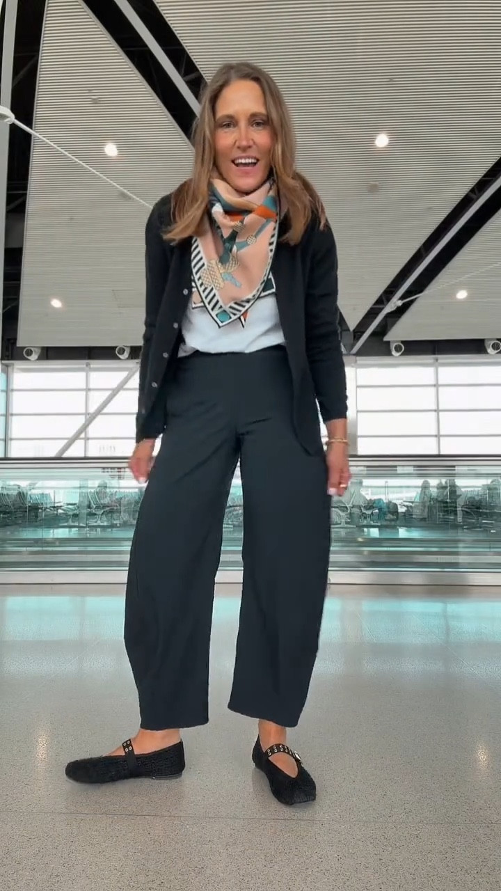 These viral pants are so good and easy to love. They’re flattering, comfortable, and we even found a great look-for-less option. Wearing a size 8 and they run a little big.

#LTKOver40 #LTKSeasonal #LTKMidsize