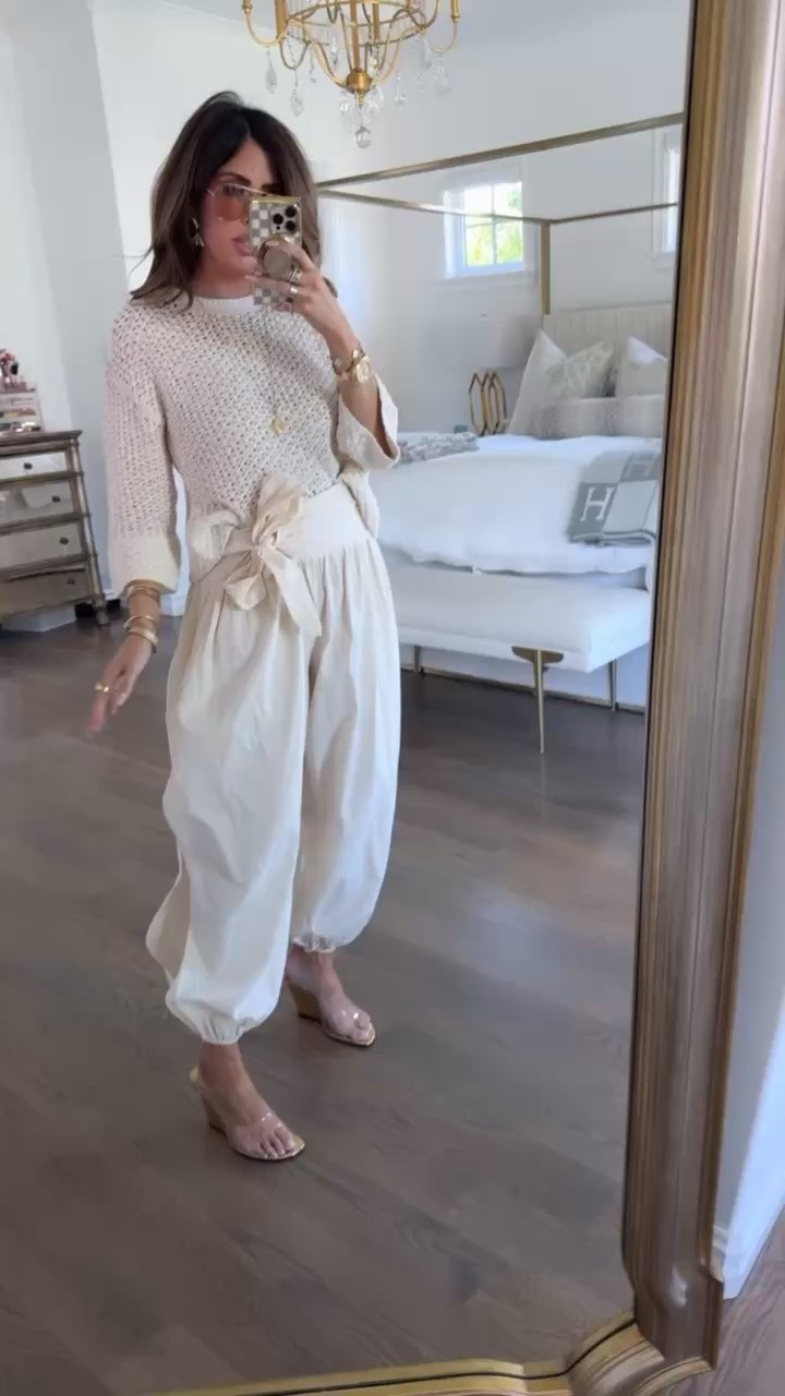 These pants are Zimmermann inspired but a fraction of the $$!! Wearing a medium sweater although I could have sized down and small pants! 🫶🏻

Zara fashion, Zara finds, Summer outfits, Work outfits, Bottega sunglasses, Gemme Beauty, Emily Gemma

#LTKgrwm #LTKdayinmylife #LTKootd