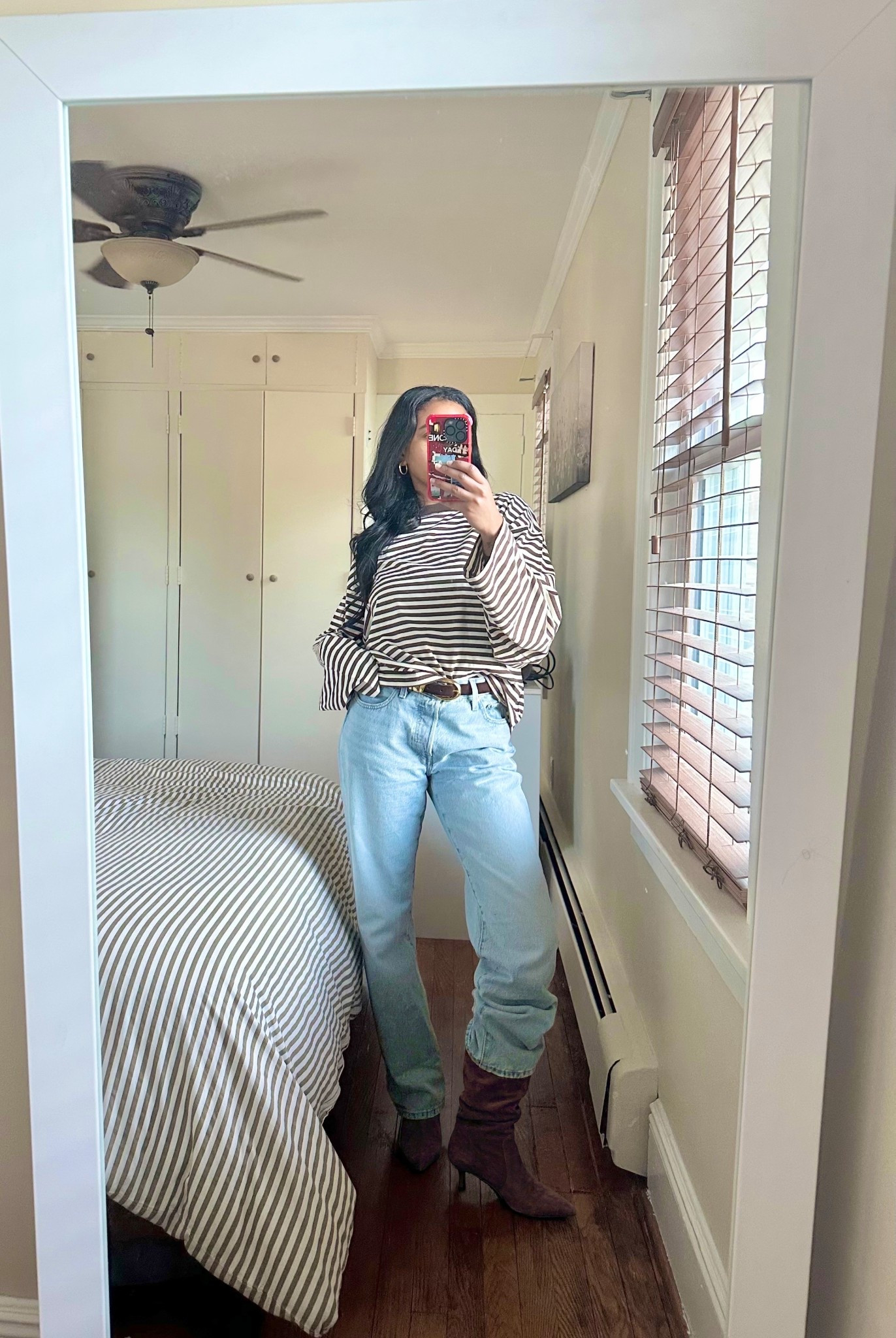 -size small in shirt
-size 27 in jeans (sized up)
-belt runs tts


#LTKHoliday #LTKFindsUnder100 #LTKSeasonal