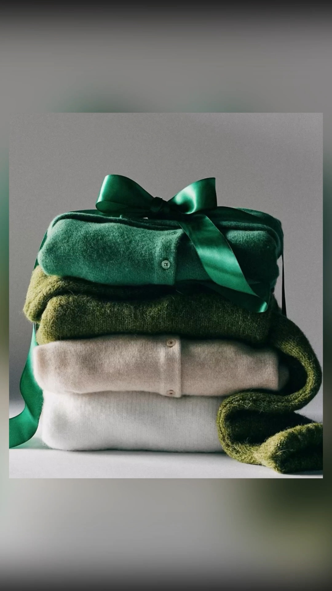 These best-selling gifts from Anthropologie are trending everywhere—perfect for anyone on your list. Shop my top picks!
#GiftIdeas #BestGifts #HolidayGifts #GiftsForEveryone

Follow me on IG @urbanstyle_chic 

#LTKHome #LTKGiftGuide #LTKHoliday