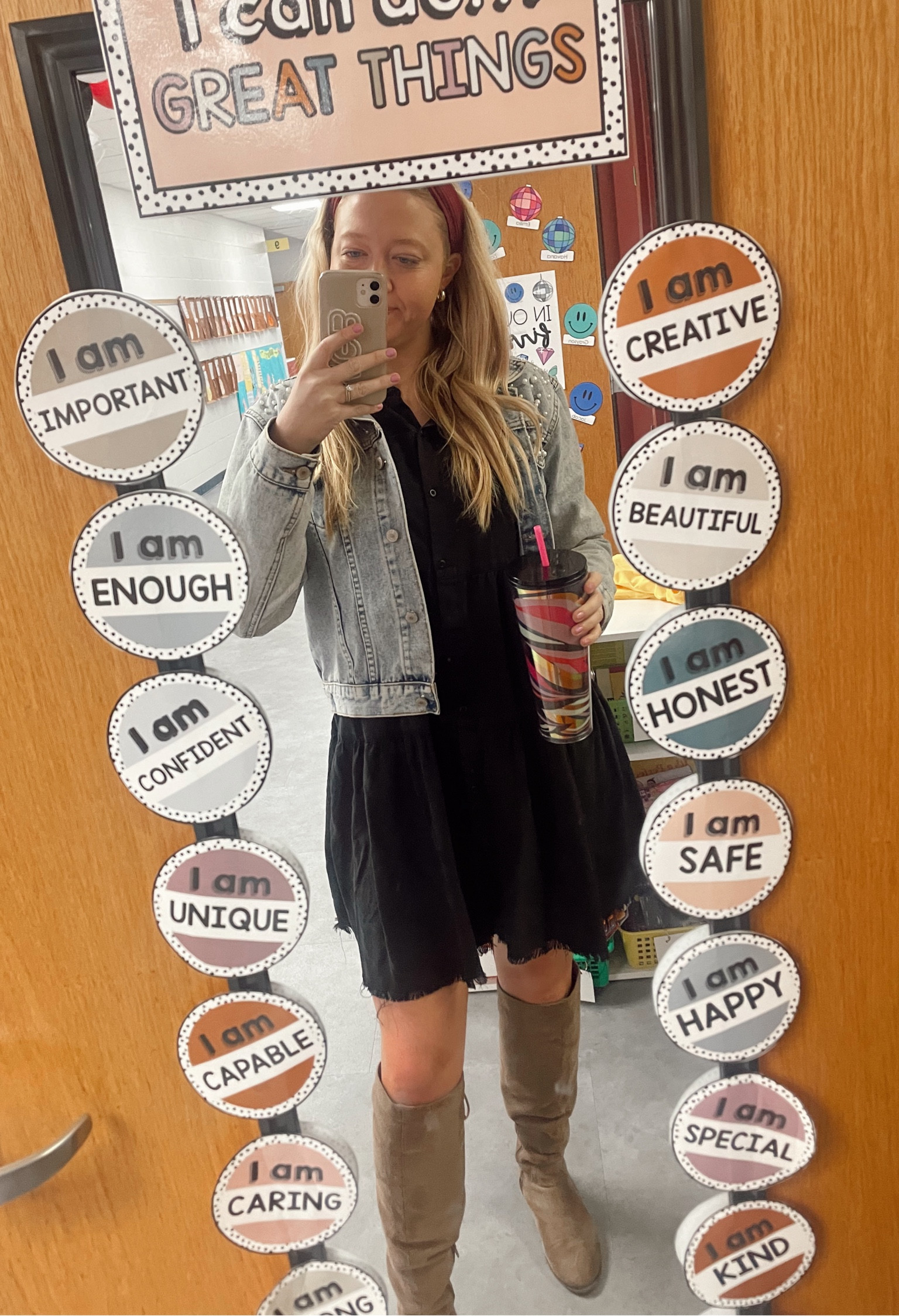 It’s starting to feel like 🌸spring🌸


Teacher outfit 
Teacher ootd 
Work outfit 
Work ootd 

#LTKSeasonal #LTKWorkwear