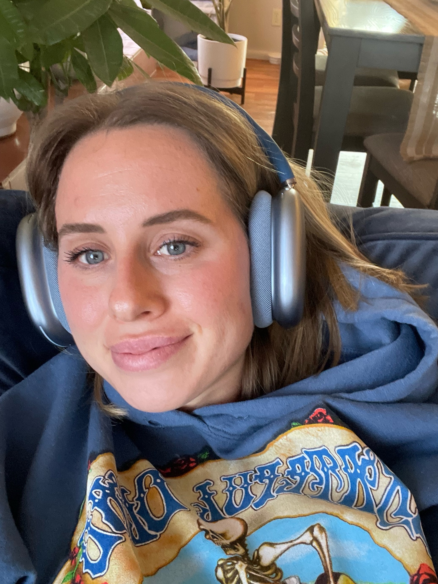 These apple headphones are my current obsession & the color is 🤤

#LTKstyletip #LTKGiftGuide #LTKFind