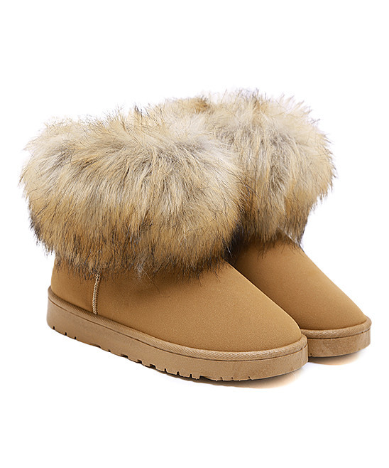 Oomtli Women's Casual boots Chestnut - Chestnut Furry-Cuff Suede Ankle Boot - Women | Zulily