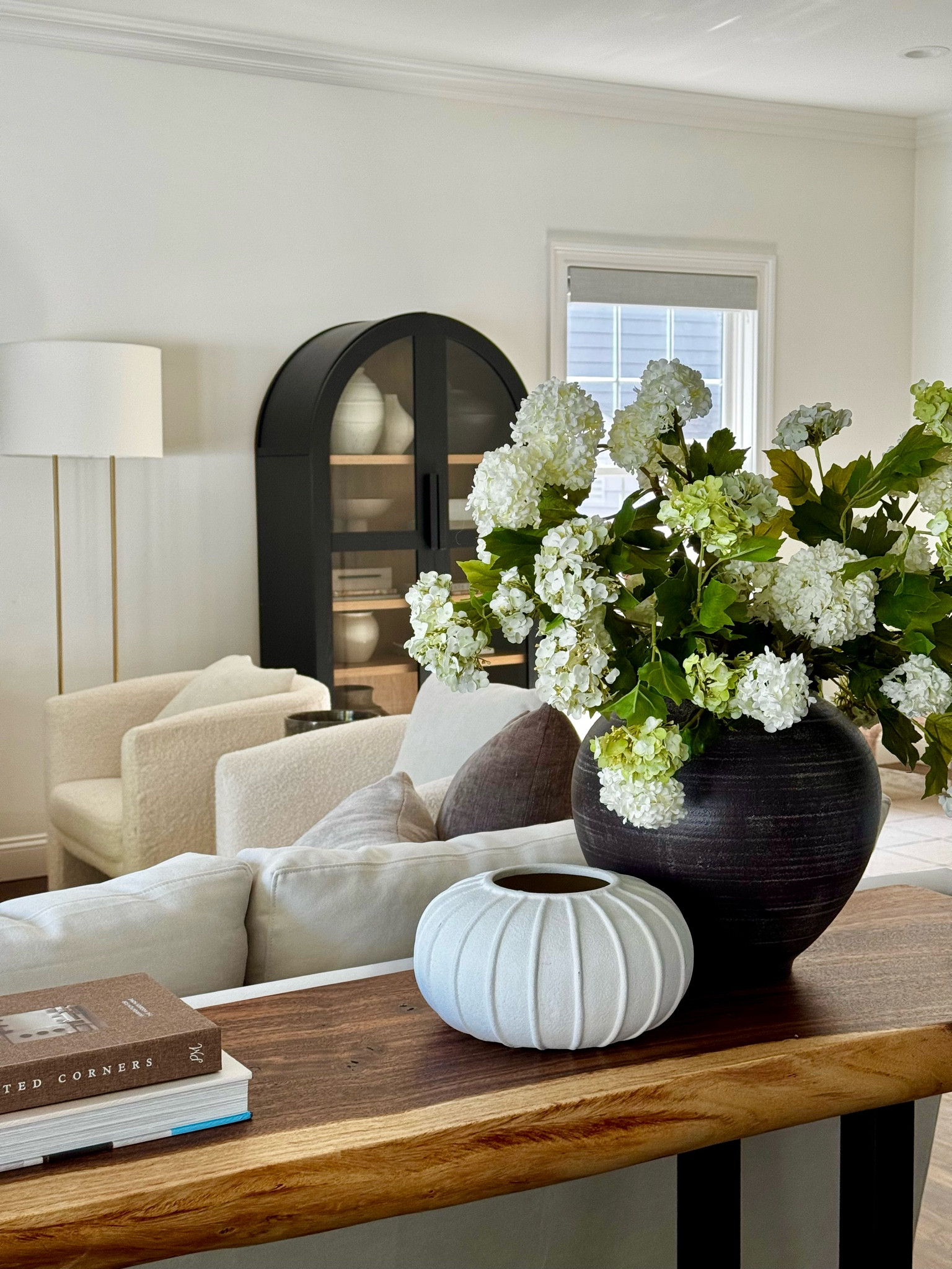 Timeless Snowball Stems

The faux stems that look beautiful year after year.

#LTKHome #LTKSaleAlert #LTKSeasonal