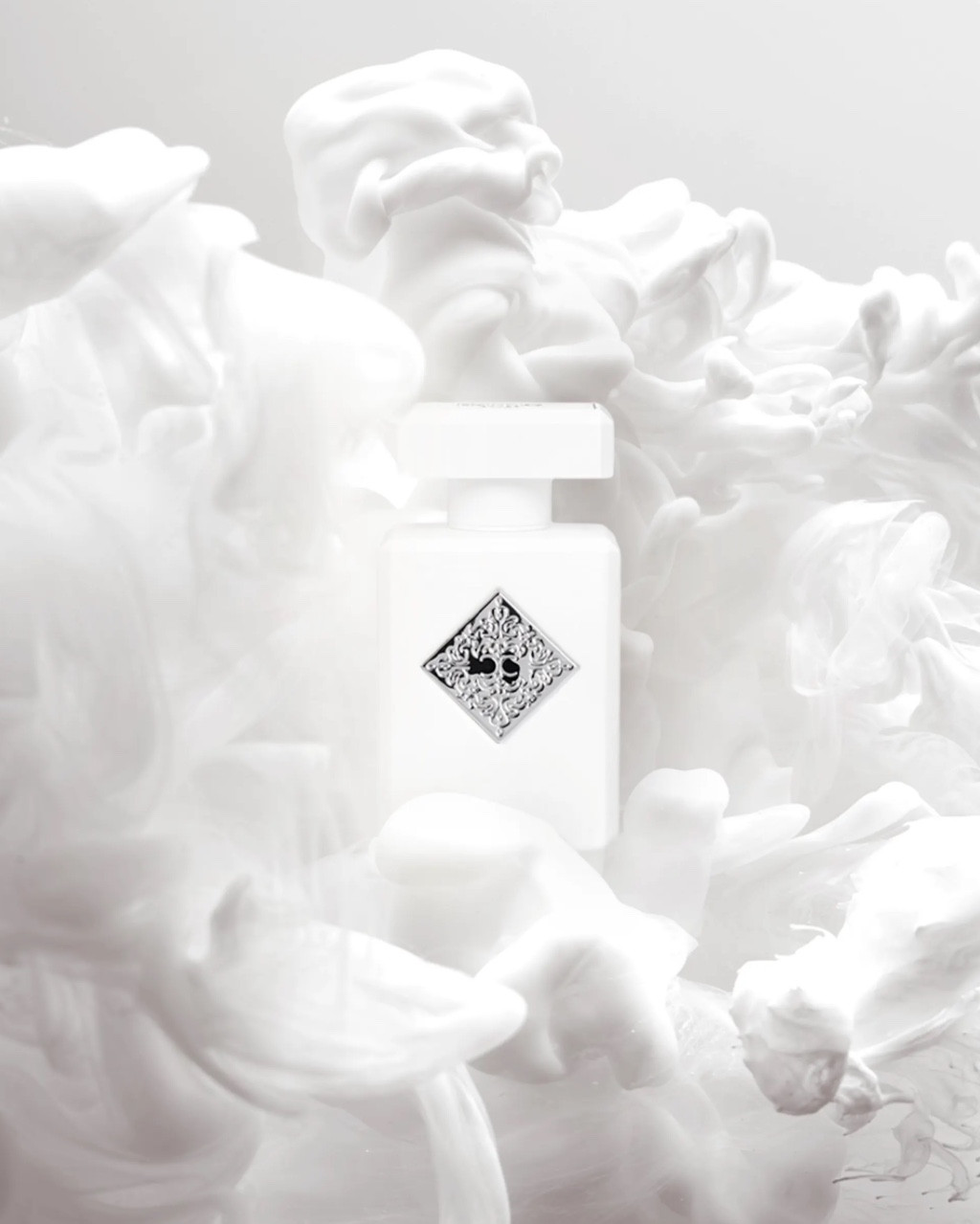 Initio Parfums Privés - Rehab 

I’m on my second bottle and I absolutely love it 🤍 

Bergamot, Lavender, Cedar Wood, Patchouli, Sandalwood, All Naturals. Hedione, Musk

#rehab #initioparfums #fragrance #perfumes