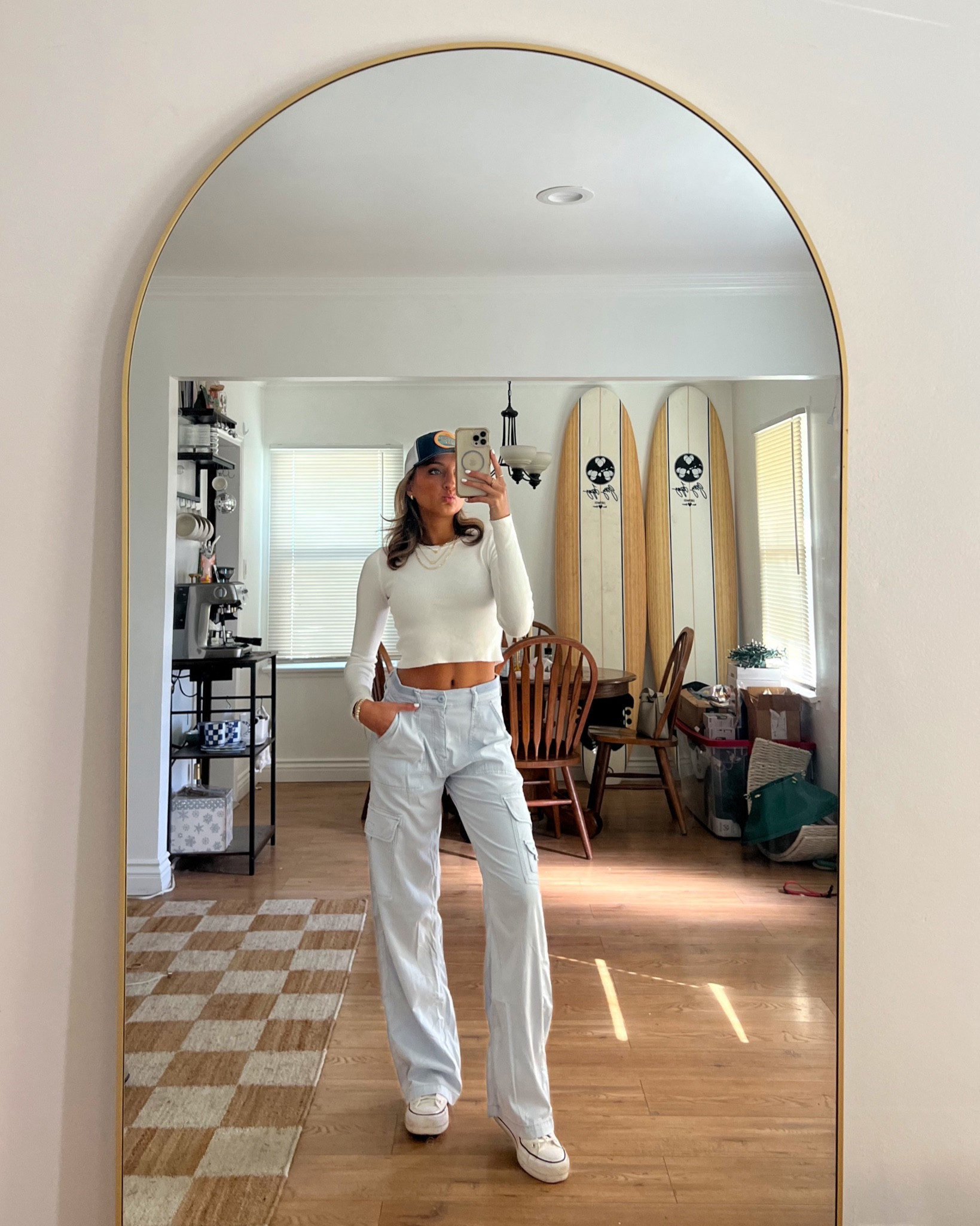 Easy everyday outfit! Wearing 000 in these American eagle cargo pants 