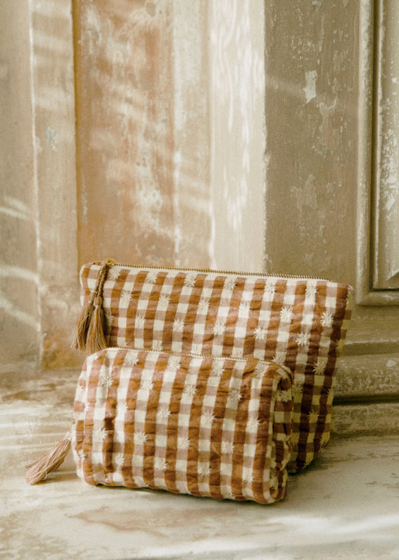 Floral embroidered beauty pouch | Sezane Denmark