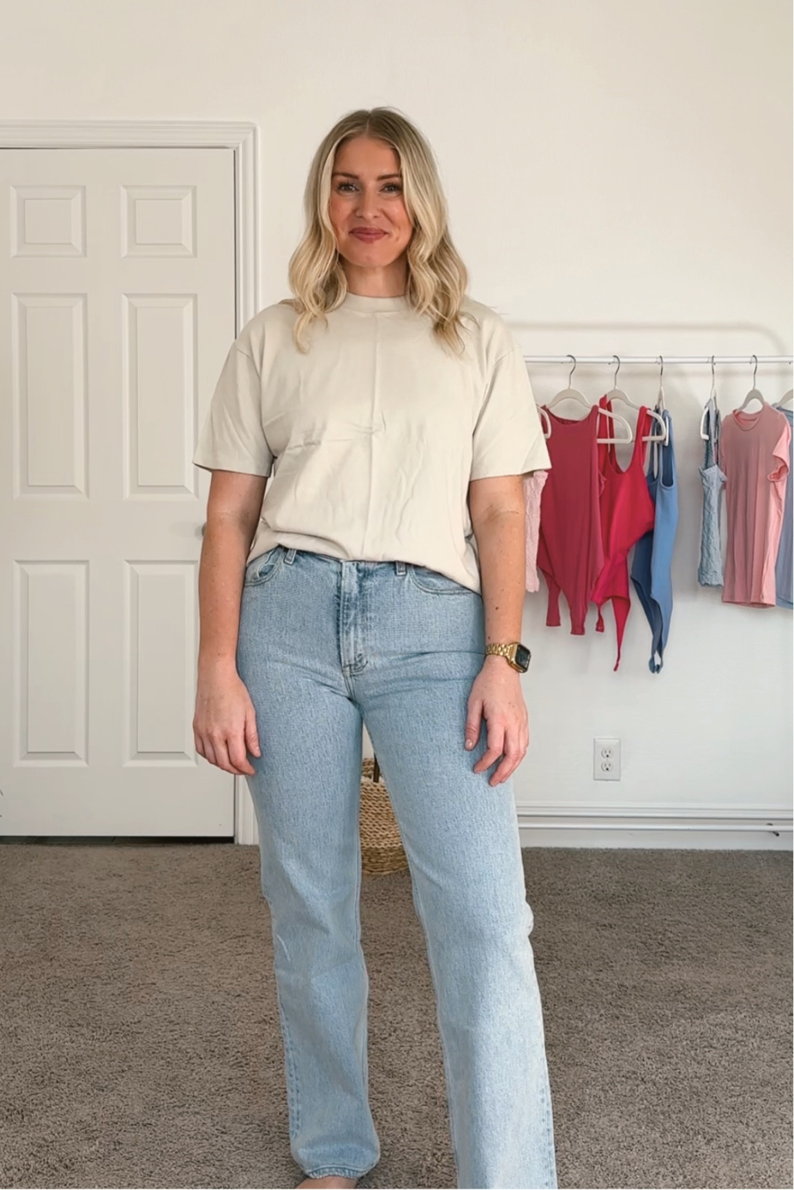 Jeans I’m wearing here - curve love 90s relaxed jeans size 27 regular - I size down in these because they are a more relaxed fit and loosen up over time 
.
.
Abercrombie, Abercrombie jeans, Abercrombie denim, Abercrombie style, best jeans, denim, curvy jeans, curve love

#LTKstyletip #LTKunder100 #LTKcurves