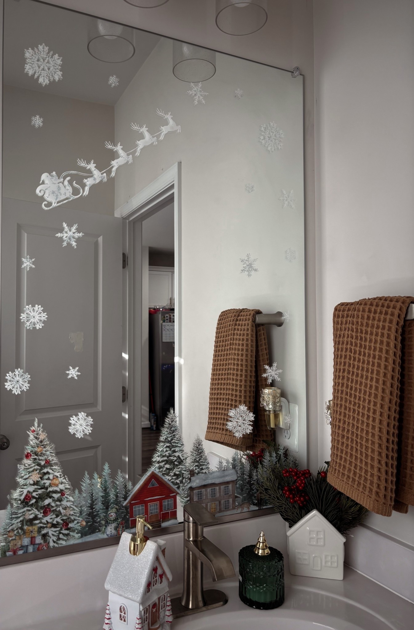 Christmas Mirror decals ❄️