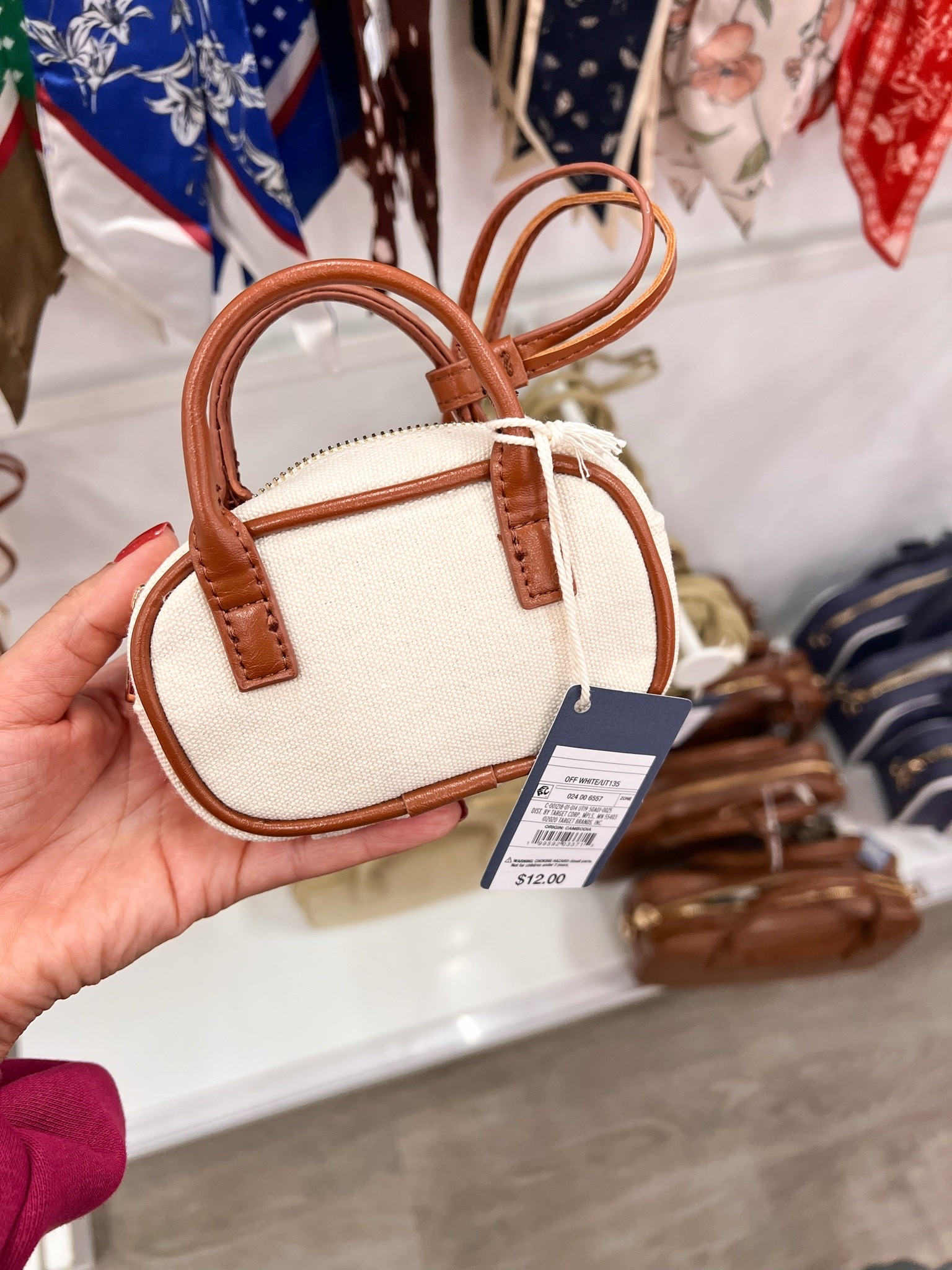 Bag charms

Target finds, Target style, handbags

#LTKHome #LTKmomlife