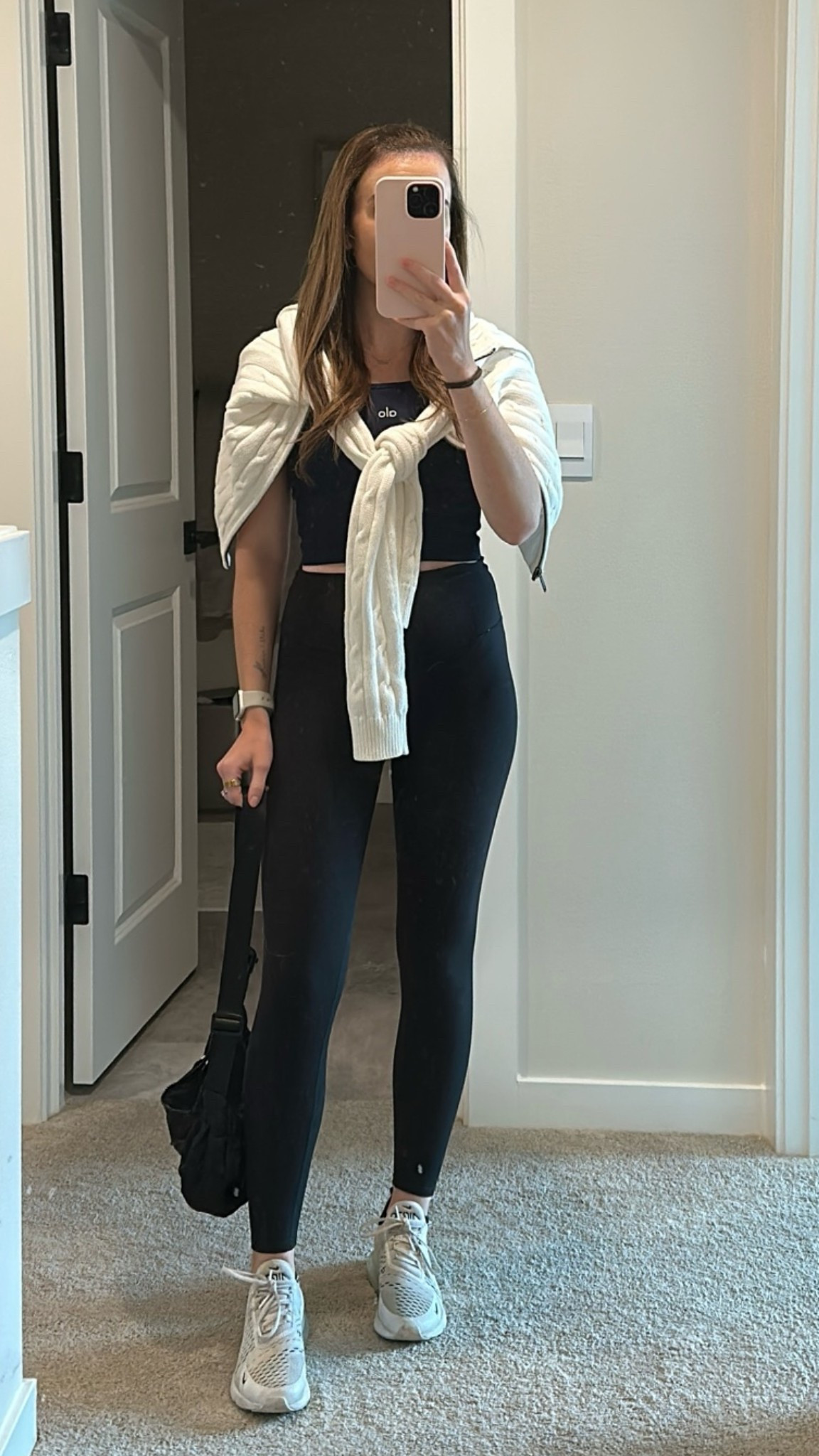 sunday morning coffee run outfit 🤍

#LTKootd #LTKdayinmylife #LTKActive