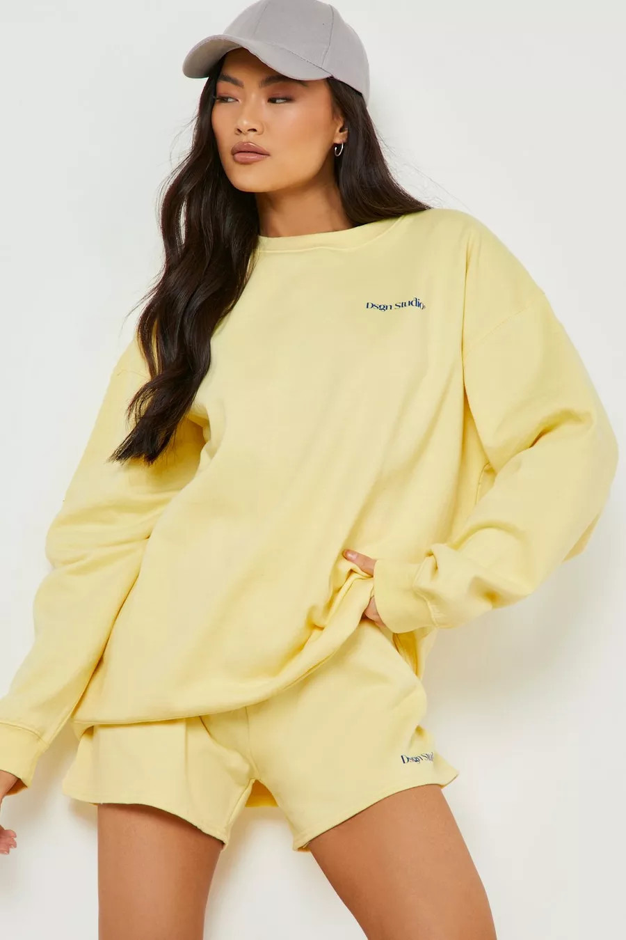 Dsgn Studio Printed Sweater Short Tracksuit | Boohoo.com (NO)