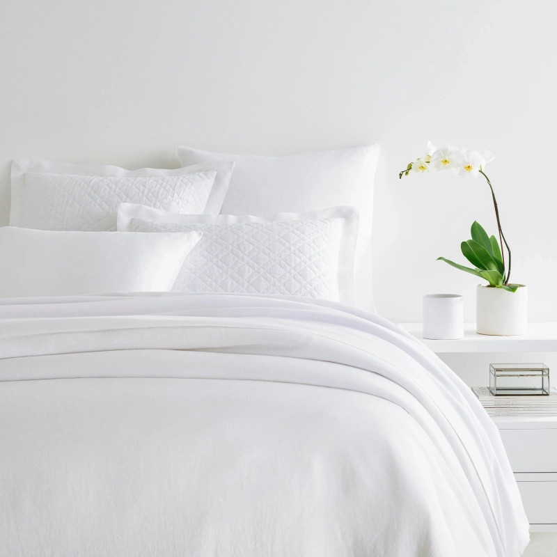 Lush Linen White Duvet Cover | Annie Selke