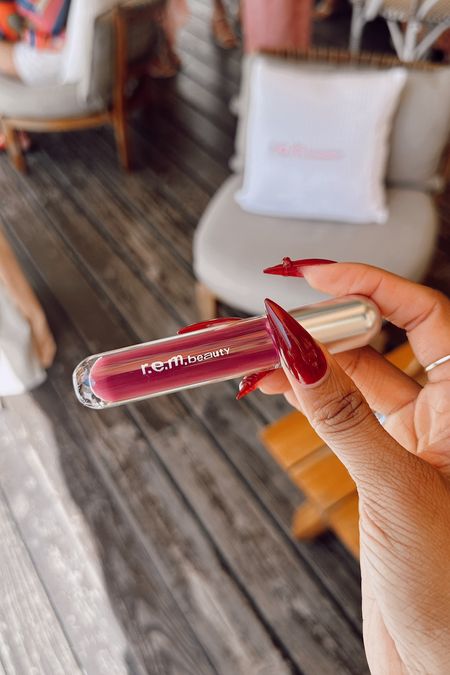 The juiciest new berry lip gloss from
 Ariana Grande’s R.E.M. Beauty 

#LTKfindsunder50 #LTKbeauty