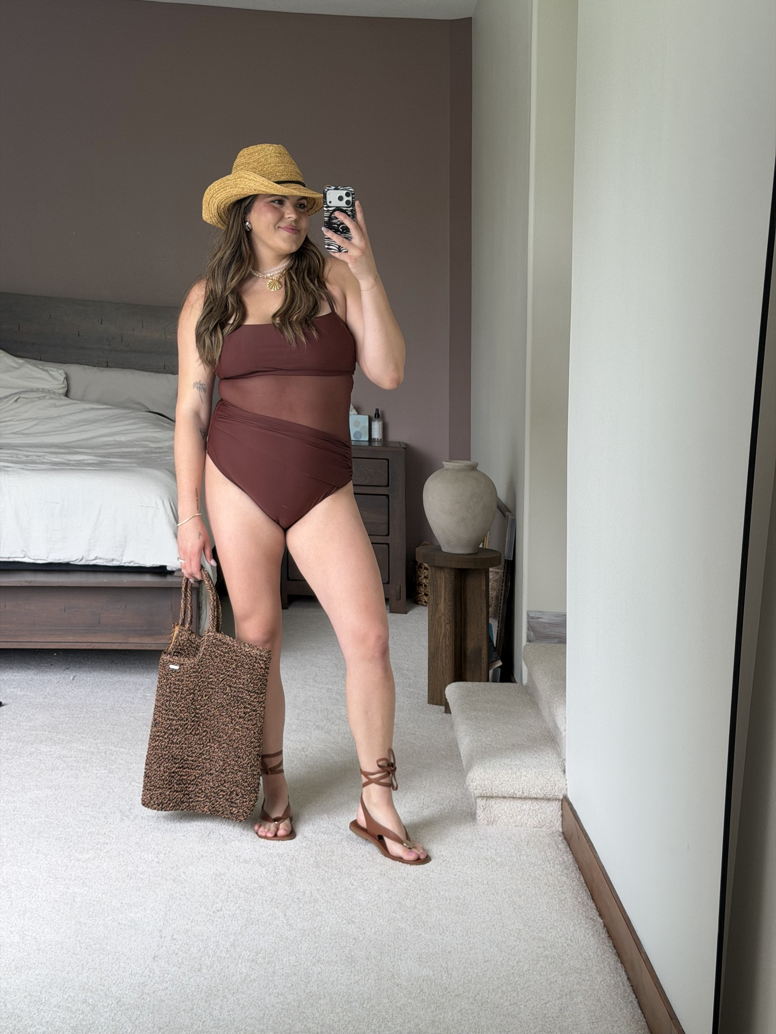 Size 12 / size 14 SWIMSUIT 
Wearing xl in all! 

One piece swimsuit, tummy coverage, mom friendly, postpartum, midsize, thick tummy approved, vacation outfit, beach outfit, pool, resort wear

