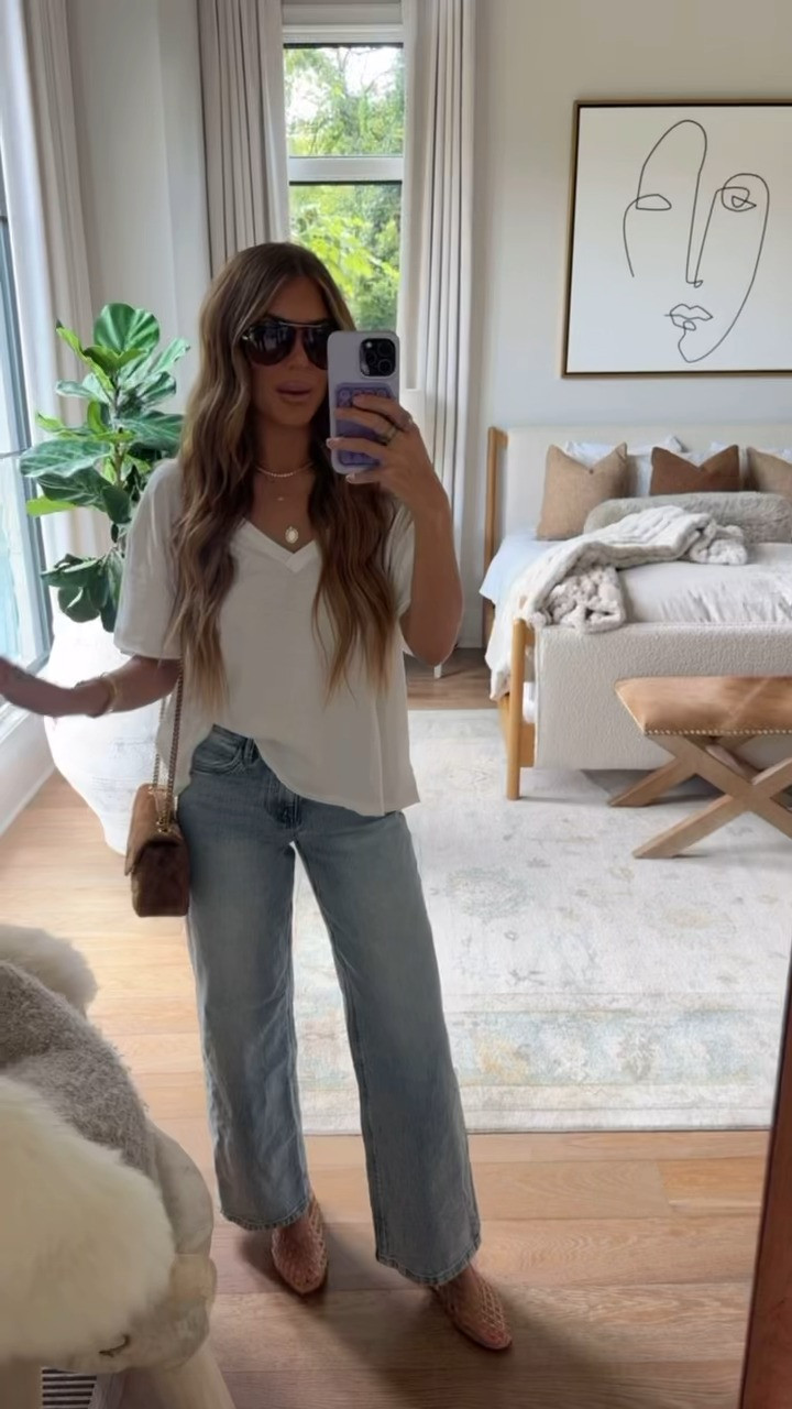 wearing a small top and 27 in denim 🤍 

 