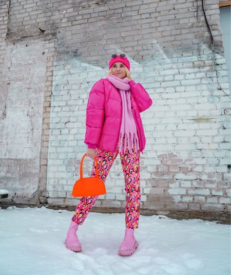 Pink and orange colorful winter outfit! 

#LTKeurope #LTKSeasonal #LTKstyletip