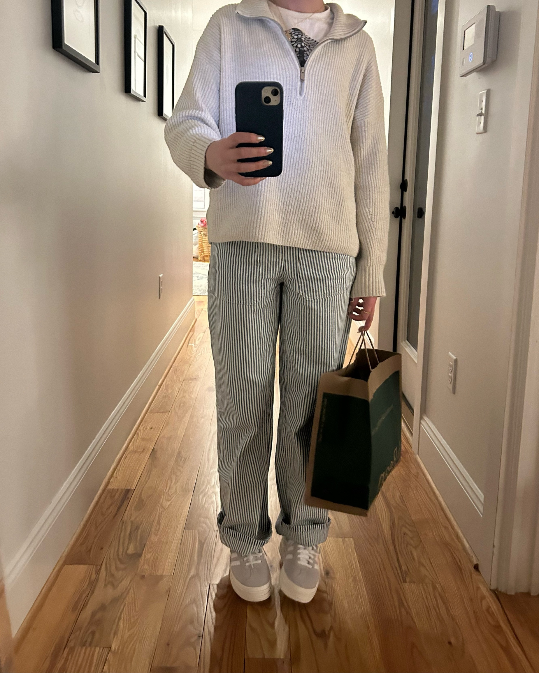 i’m obsessed with these pants  

#LTKSeasonal #LTKHoliday #LTKshoecrush