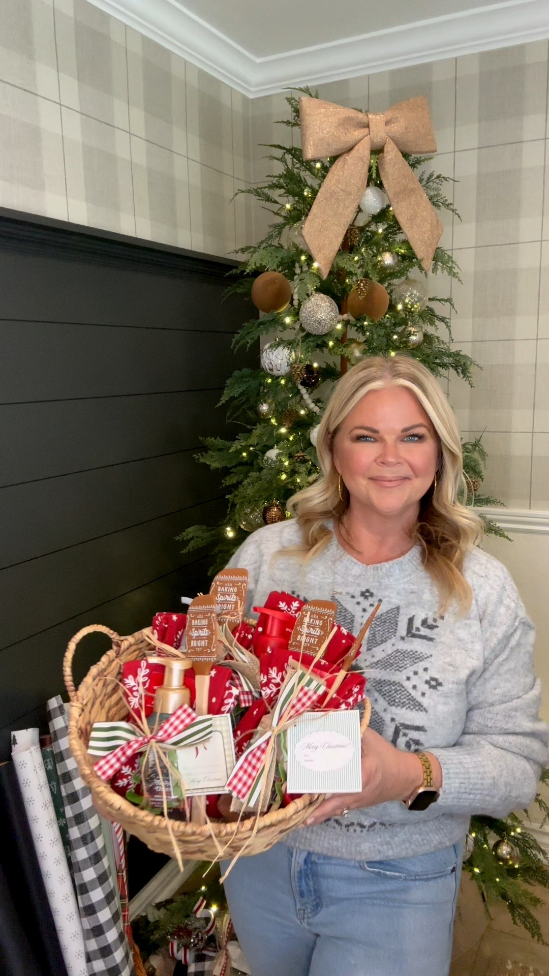 A budget friendly Christmas gift! I like to gift these early to they can use it all season long! Follow along for more gift ideas🎄

#LTKGiftGuide #LTKHoliday #LTKSeasonal