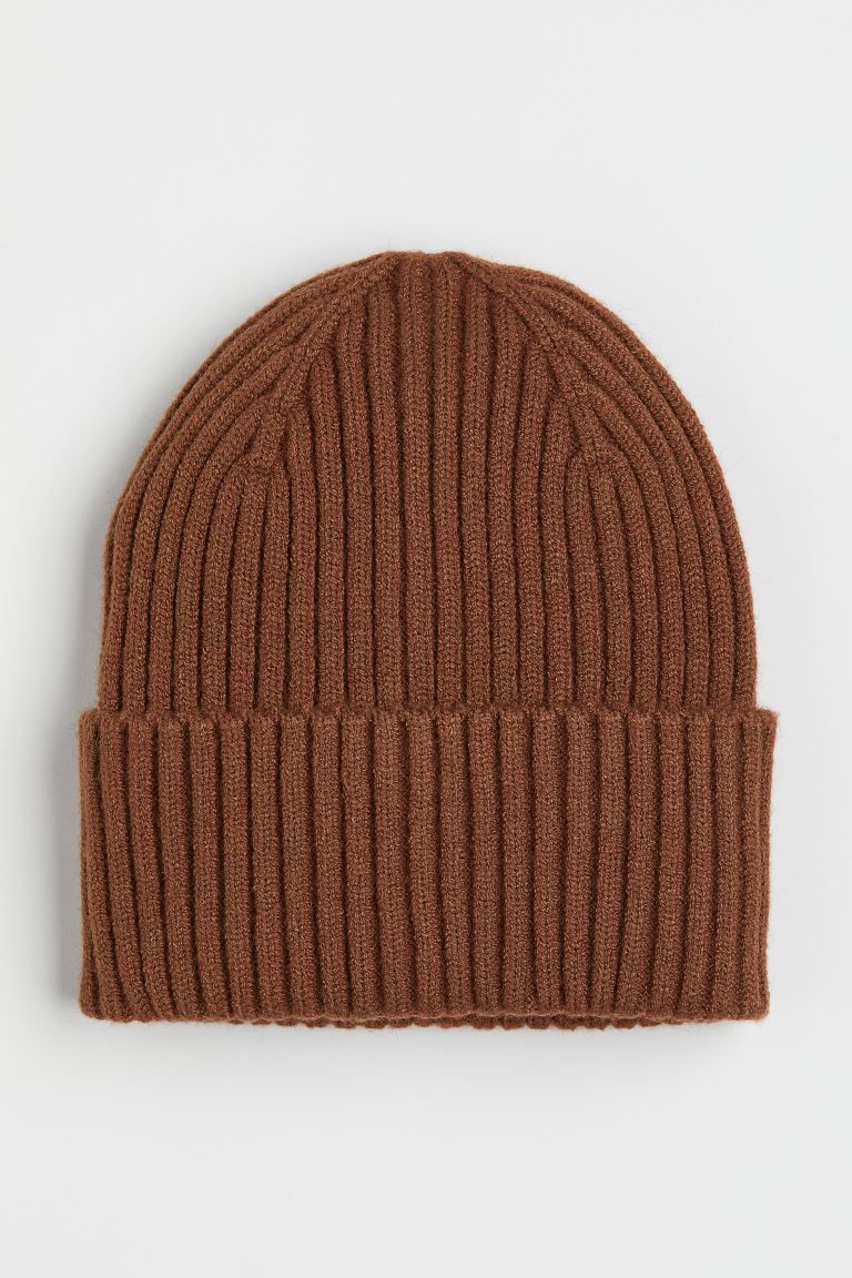 Rib-knit hat | H&M (UK, MY, IN, SG, PH, TW, HK, KR)