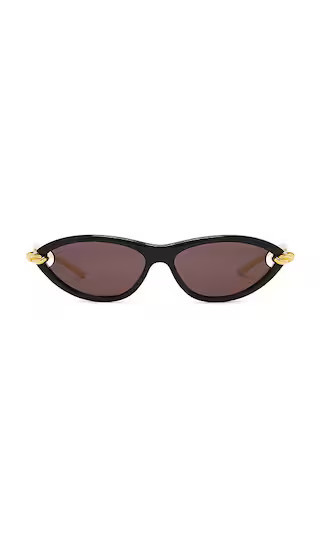 Bottega Veneta New Knot Sunglasses in Black. | Revolve Clothing (Global)