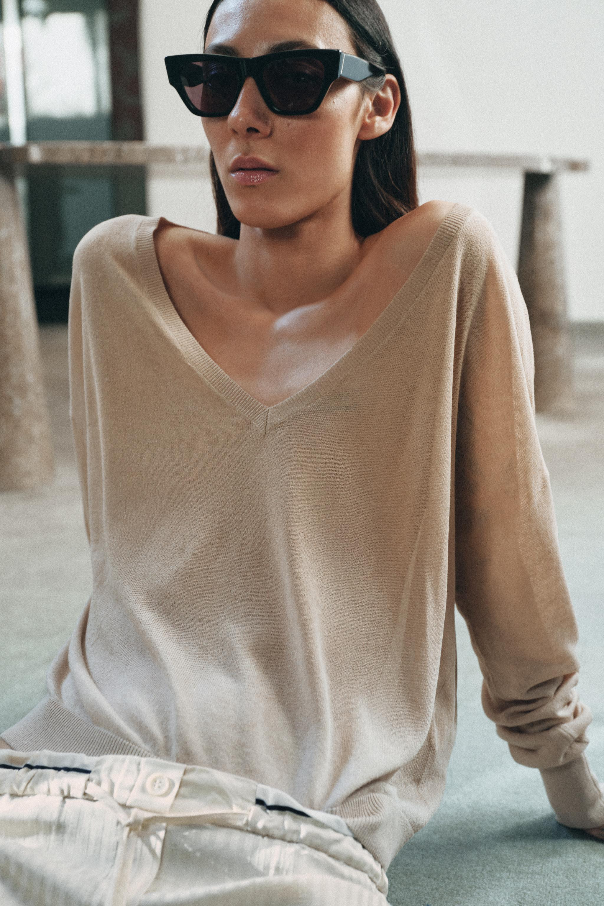 FINE KNIT V-NECK JUMPER | Zara UK