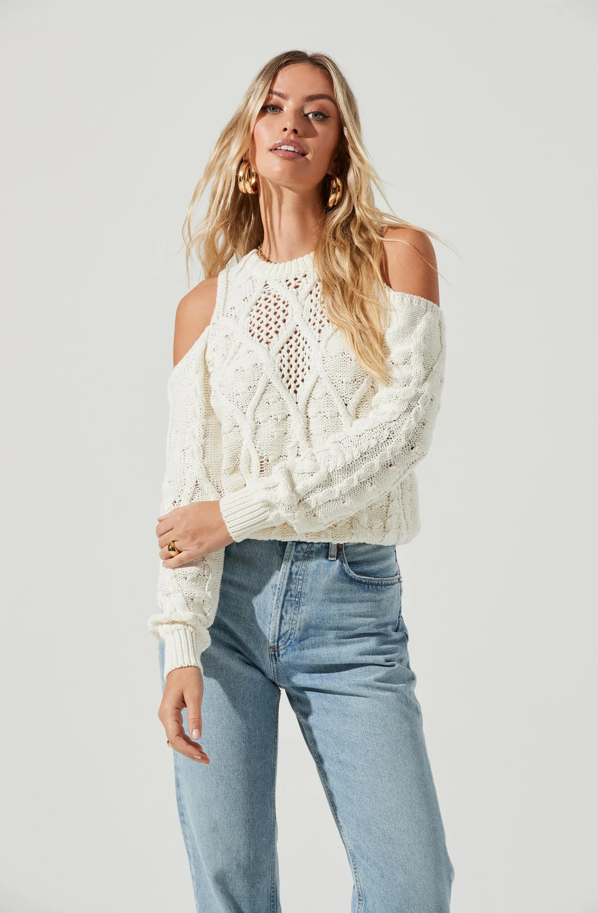Mar Vista Cold Shoulder Cutout Cable Knit Sweater | ASTR The Label (US)