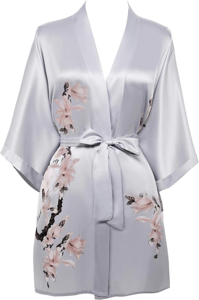 BABEYOND Kimono Robe Cover up Short Satin Floral Silky Kimono Blouse Loose Bachelorette Party Rob... | Amazon (US)