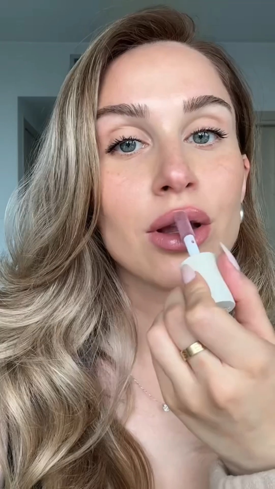 natural soft makeup 


#LTKSeasonal #LTKFindsUnder50 #LTKBeauty