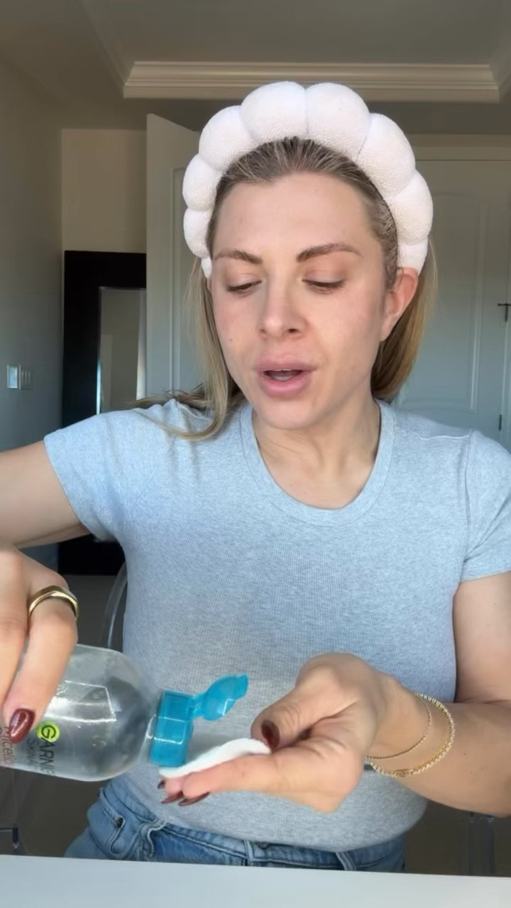 🌟 Getting ready for a night out doesn't always mean a full routine. Sometimes, all you need is a swipe of Garnier Micellar Water to refresh your skin without drying it out. Here’s how I use it to remove makeup effortlessly and prep my skin for a light evening look. 🌙✨ Ready to simplify your prep? shop your Garnier essentials! #ad #TargetPartner #targetstyle @garnierusa @targetstyle @Target

#LTKBeauty #LTKParties #LTKWatchNow