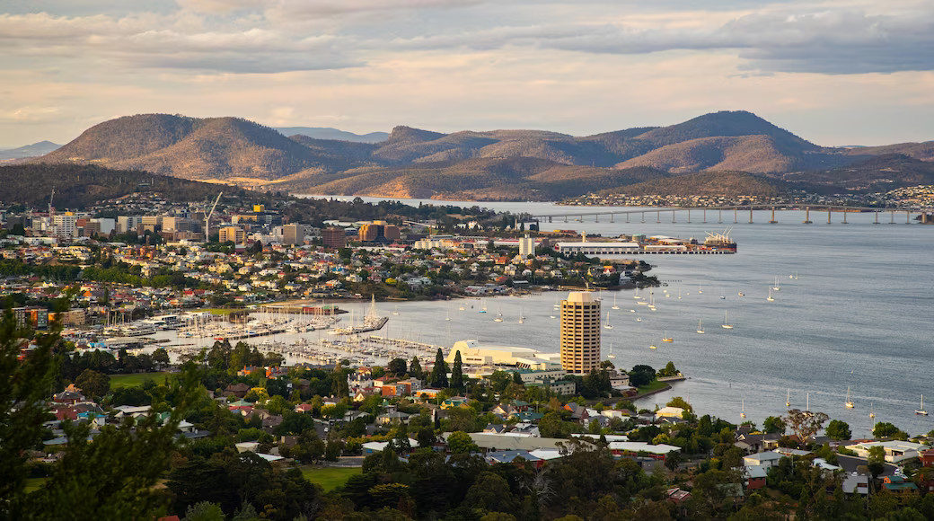 Hobart | Expedia (US)