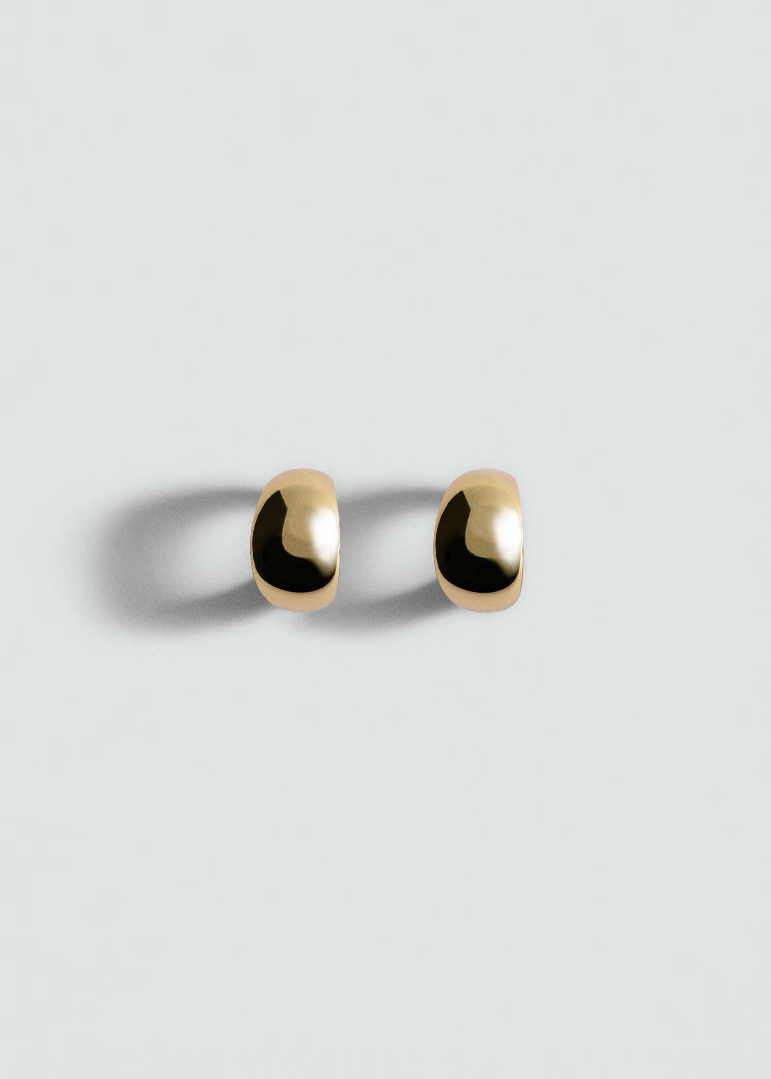 Volume hoop earrings - Women | MANGO United Kingdom | MANGO (UK)