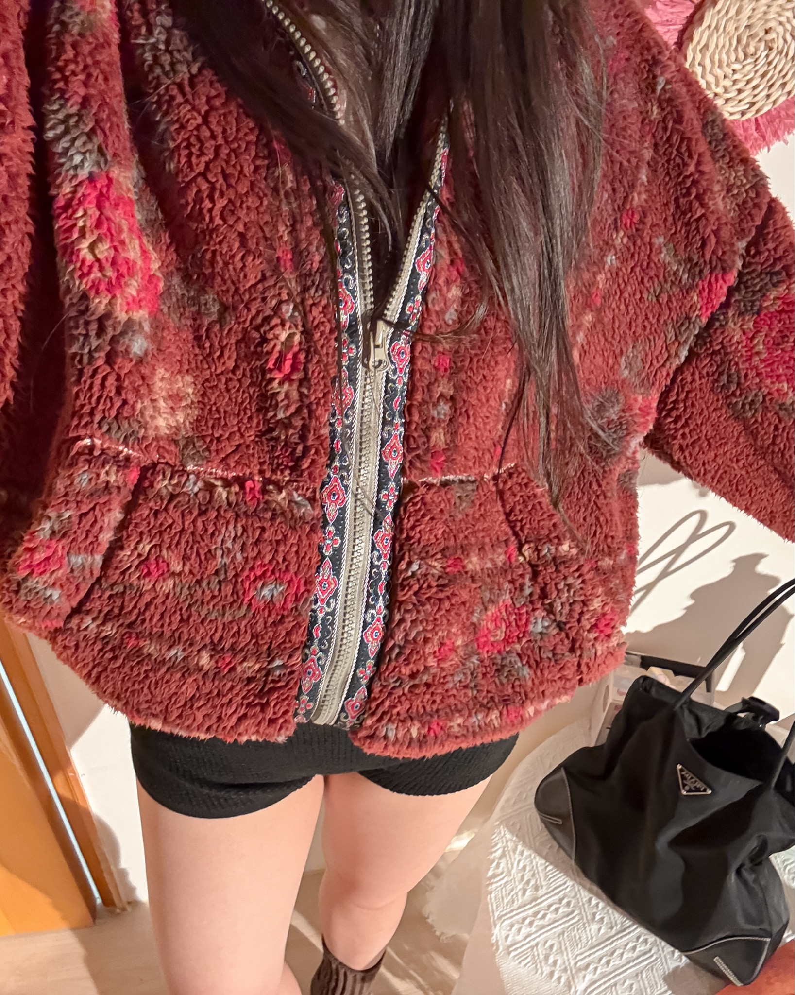 ✨Christmas Outfit Idea🎄
Red fleece zip-up jacket — cozy, soft, and festive!
I usually wear size S, but this XS fits perfectly (and looks even cuter 💕).
It has adjustable drawstrings so you can cinch it for a cropped look or wear it loose.
Styled with black short boxer shorts and my forever fave Miu Miu loafers 🖤

📏 Me: 5’3” / Waist 26”
🧥 Jacket: XS
🩳 Bottom: S
👞 Miu Miu loafers: 38 (size up recommended)

#ChristmasOutfit #HolidayStyle #CozyAesthetic #RedJacket #WinterFashion #OOTDinspo #MiuMiuLoafers #StreetStyle #FestiveOutfit #WinterLook

#LTKCyberWeek #LTKGiftGuide #LTKHoliday