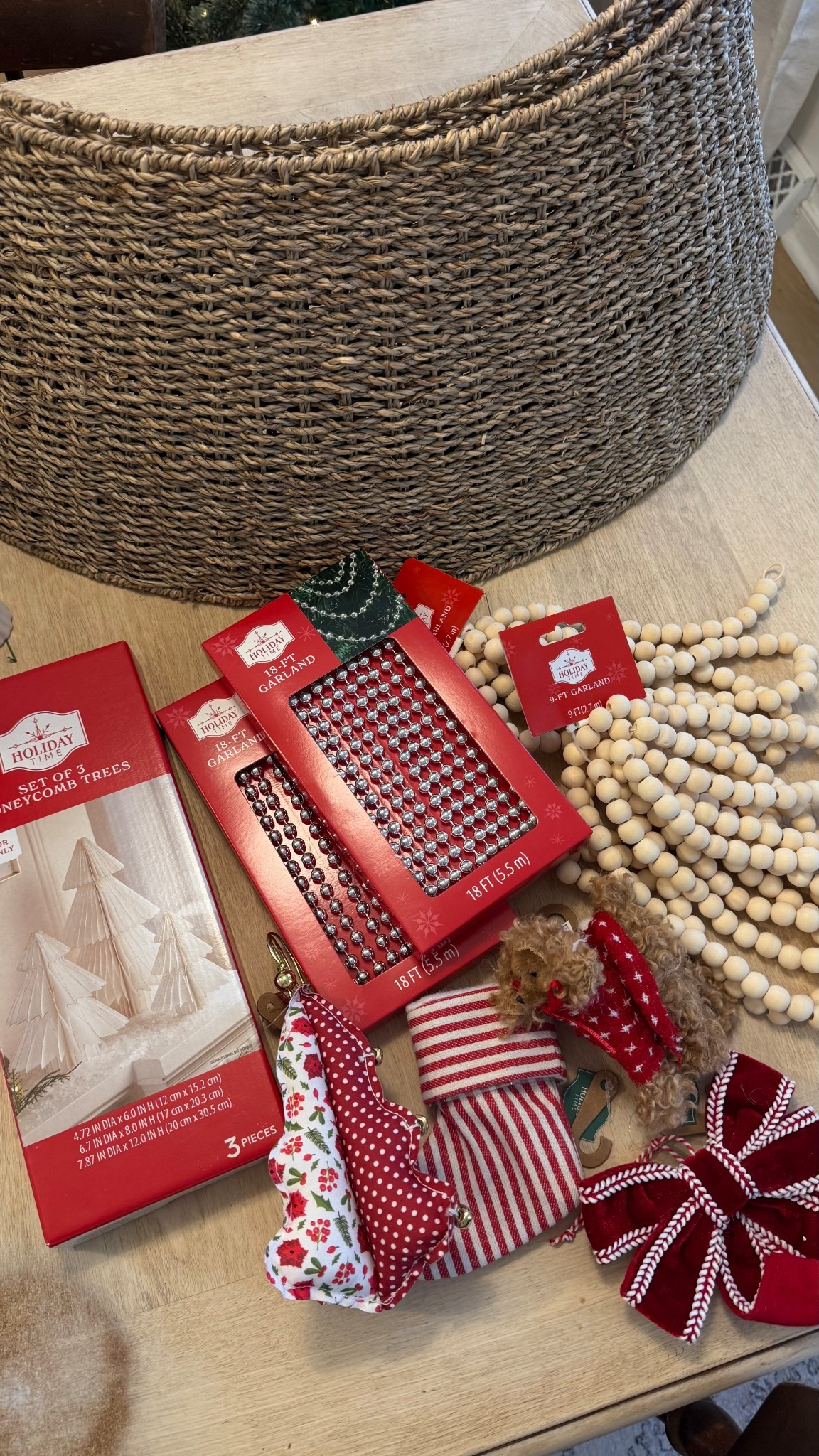 Walmart Christmas finds 🙌♥️

#LTKdayinmylife #LTKGiftGuide #LTKHoliday