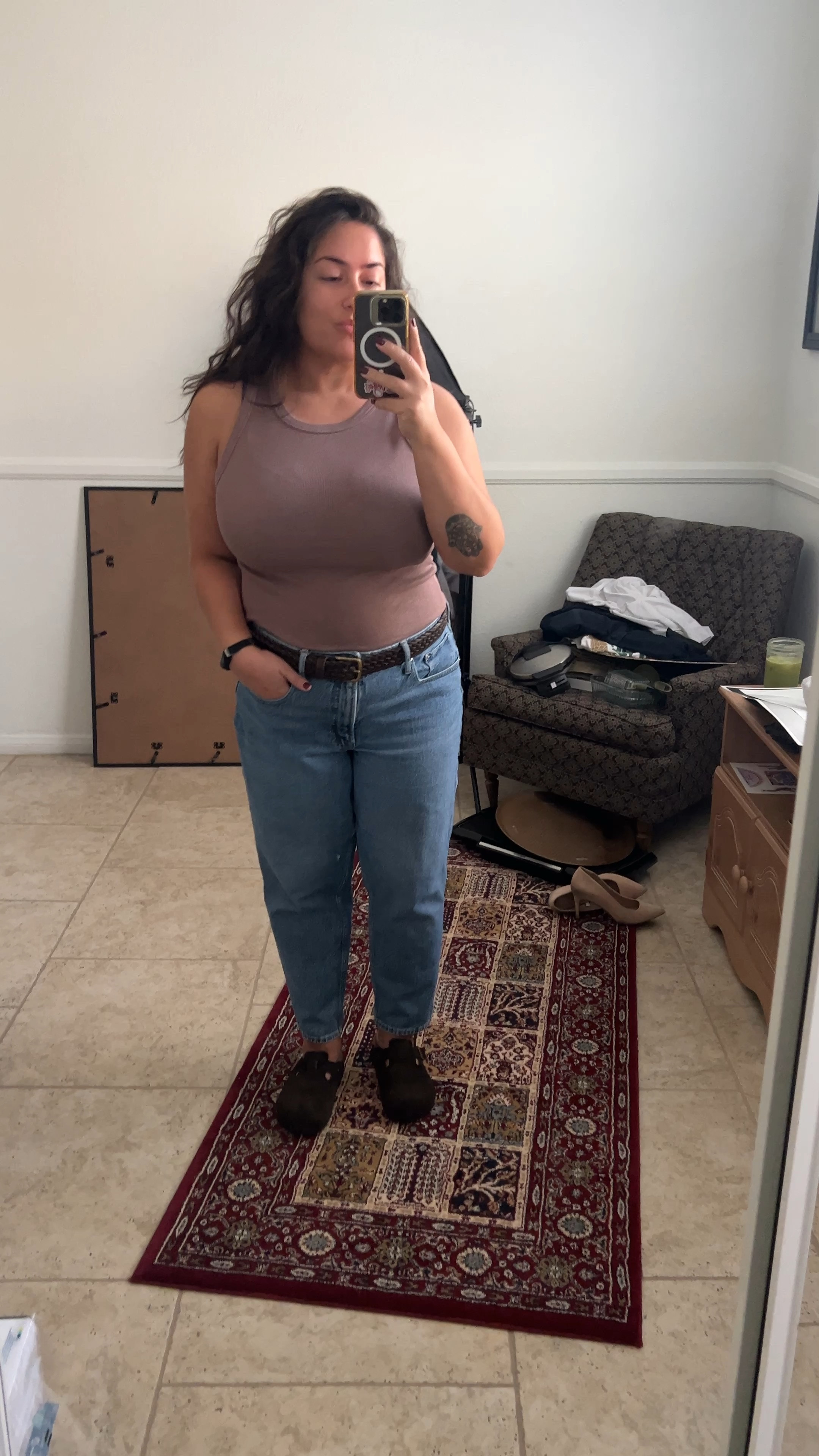 Even though it’s 100+ degrees in Vegas, I’m still finding a way to style my Birkenstock Boston Clogs! 

I’m styling them with my Free assembly jeans from Walmart, A New Day tank top (so comfy!) from Target and woven leather belt from J Crew! #birkenstockboston

#LTKMidsize #LTKShoeCrush