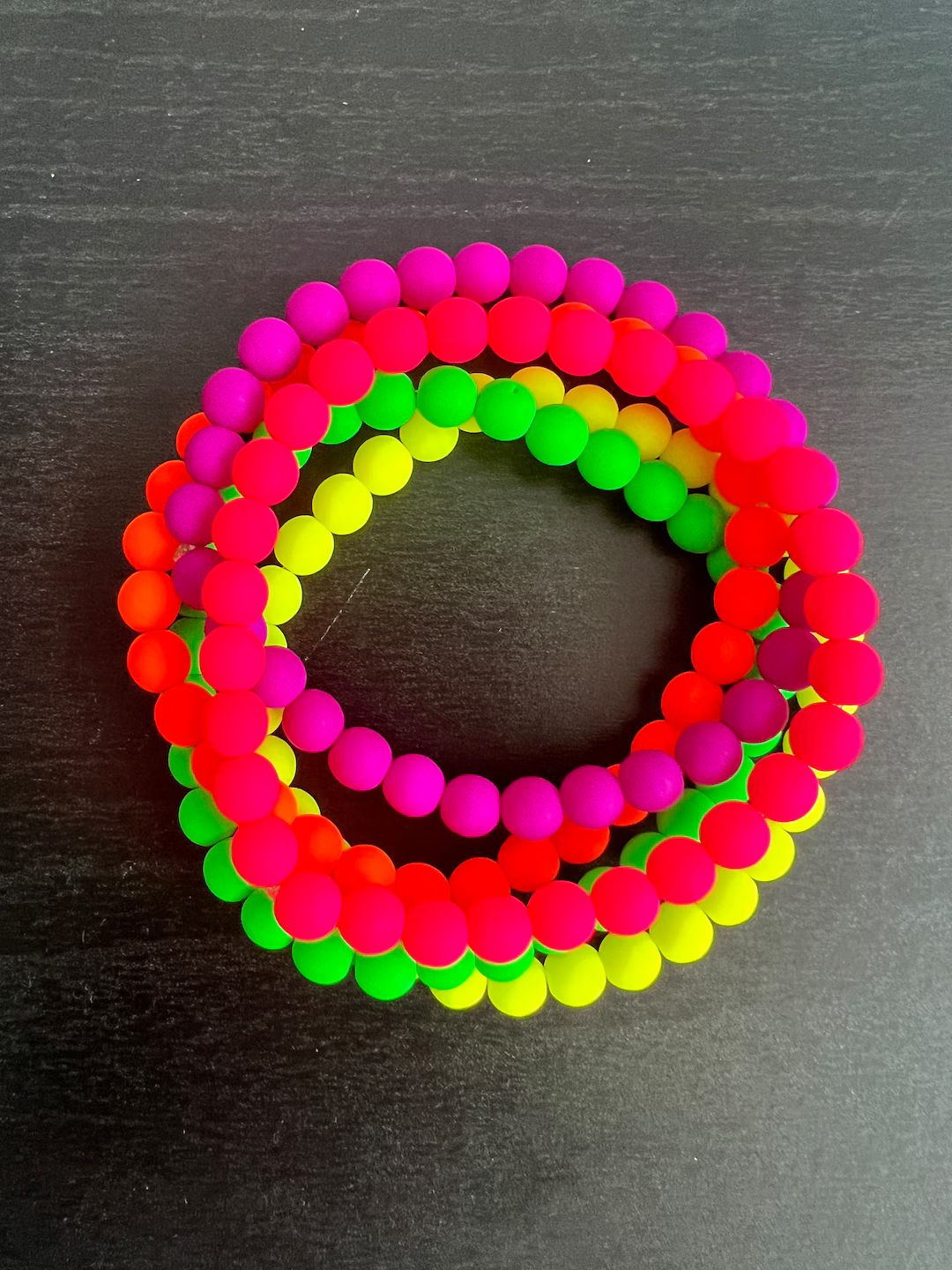 Neon Beaded Bracelet set of 5, Bright Bracelet, Stretch Bracelet, Festival Bracelet, 80’s Color... | Etsy (US)