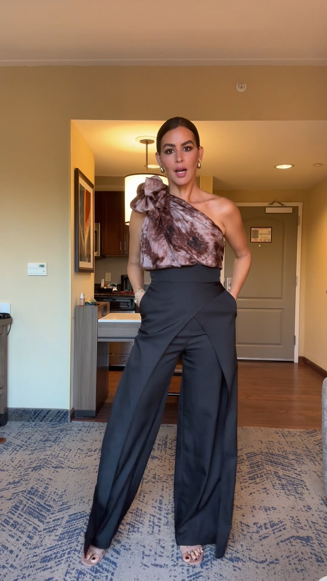 Wearing a size S in pants. Adding exact scarf/saring. Lipstick is toffe shimmer

#LTKSeasonal #LTKOver40 #LTKU