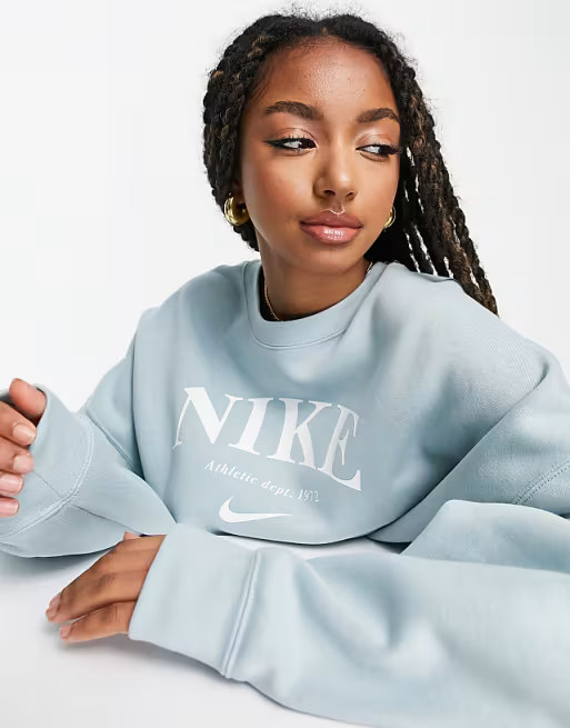 Nike Essential retro fleece crew sweatshirt in ocean blue | ASOS (Global)