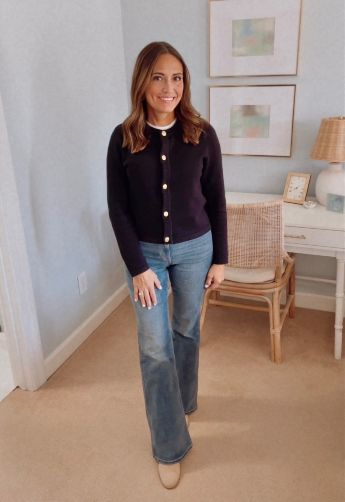 Sweater cardigan flare jeans neutral suede boots

#LTKgrwm #LTKHoliday #LTKmomlife