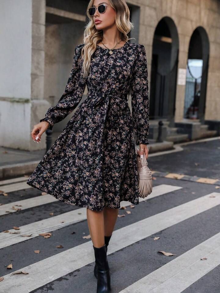 Ditsy Floral Print Flare Sleeve Belted Dress | SHEIN