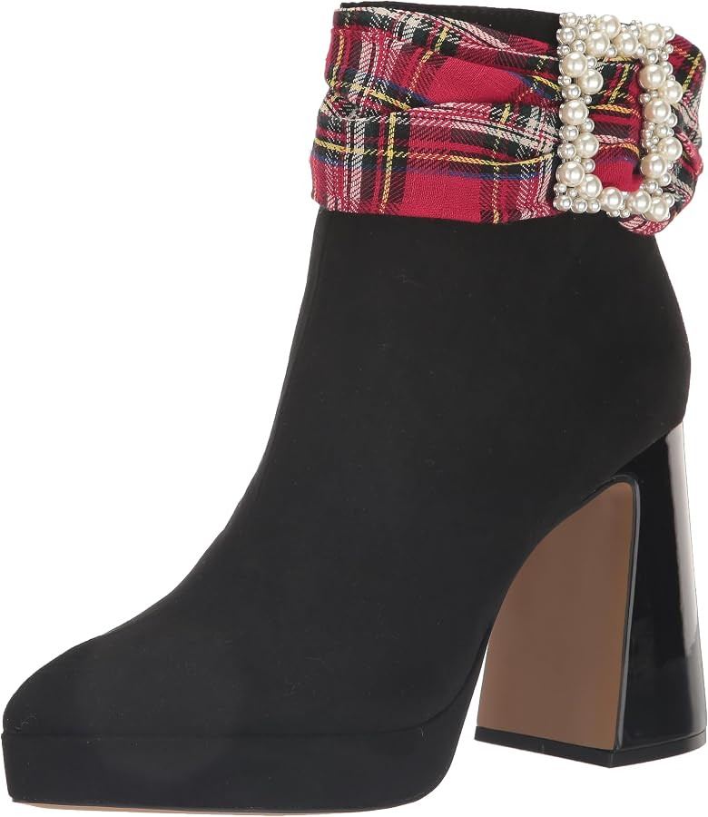 Betsey Johnson Women's Idris Ankle Boot | Amazon (US)