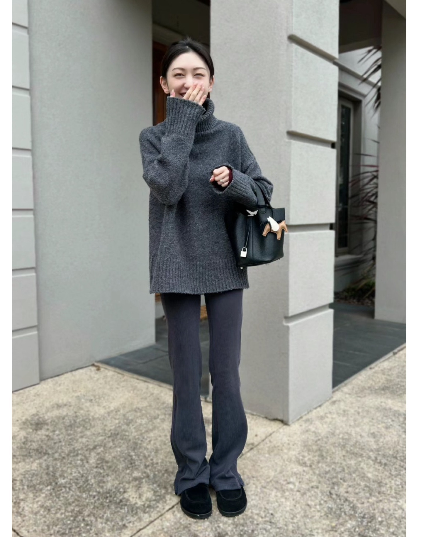 Lululemon softstreme pant only $89！regular price is $158



#LTKsale #LTKfitness #LTKcanada