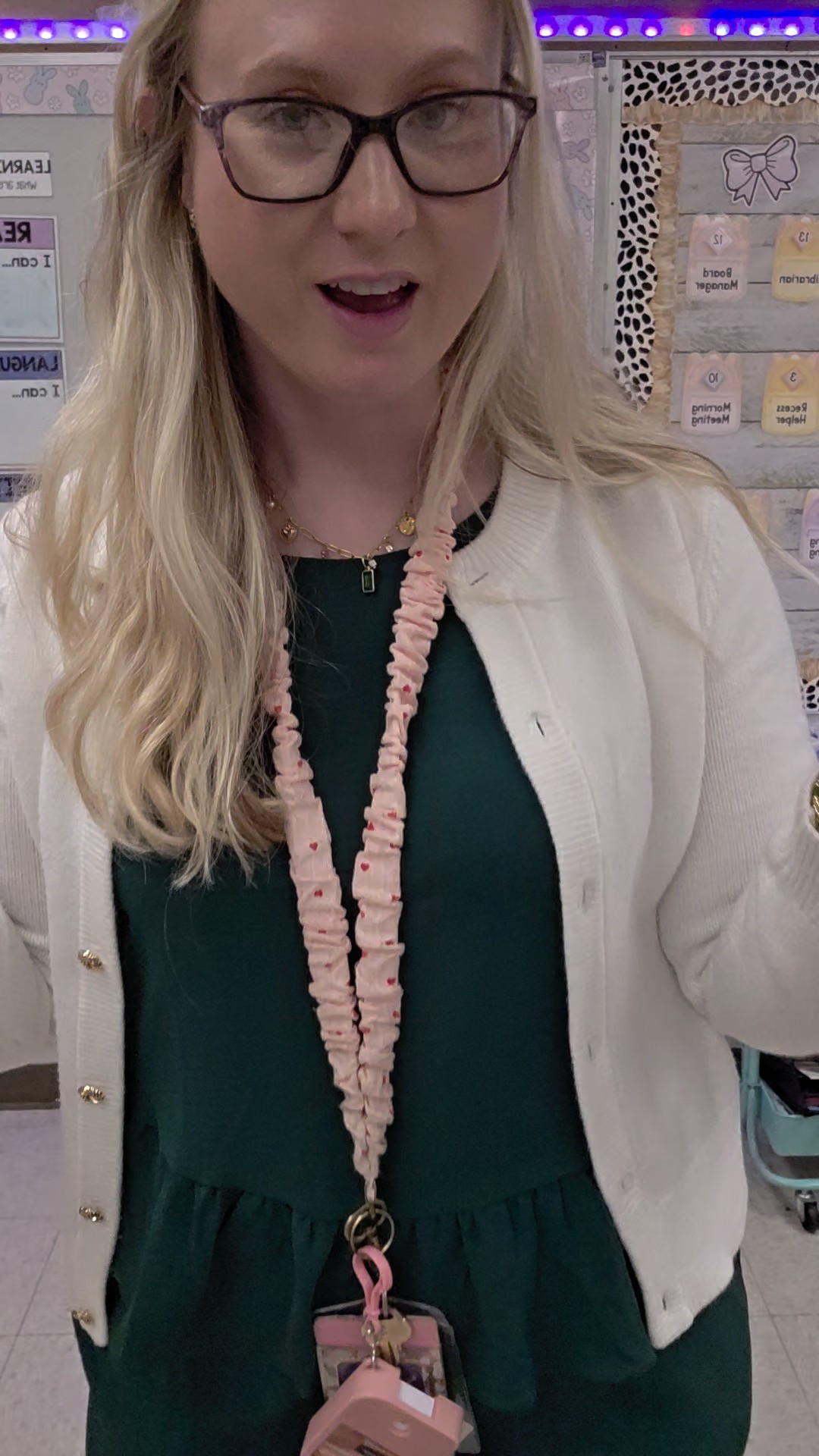 Teacher Outfit of the Day 💚 

#LTKootd #LTKWorkwear #LTKMidsize