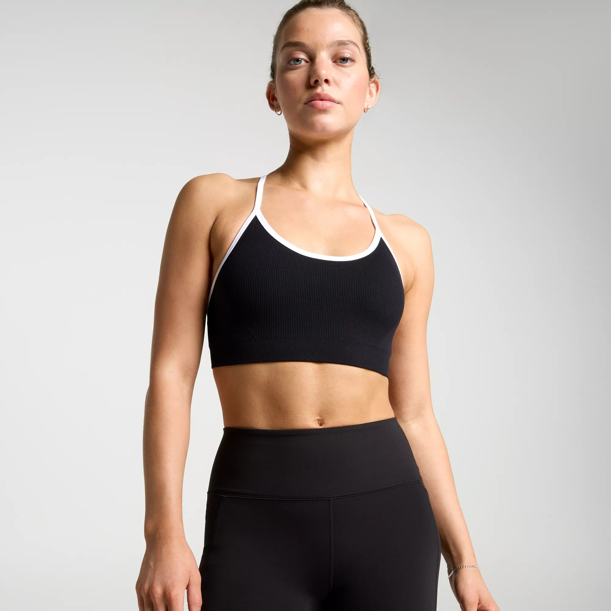 DSG Women's Momentum T-Back Sports Bra, Small, Pure Black/Pure White | DICK'S Sporting Goods