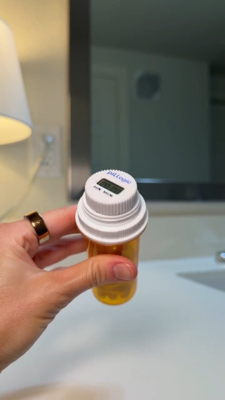 This medicine timer and pill tracker is so easy to use! It attaches to your medicine cap and offers a visual reminder of how long since your last dose.

#LTKHome