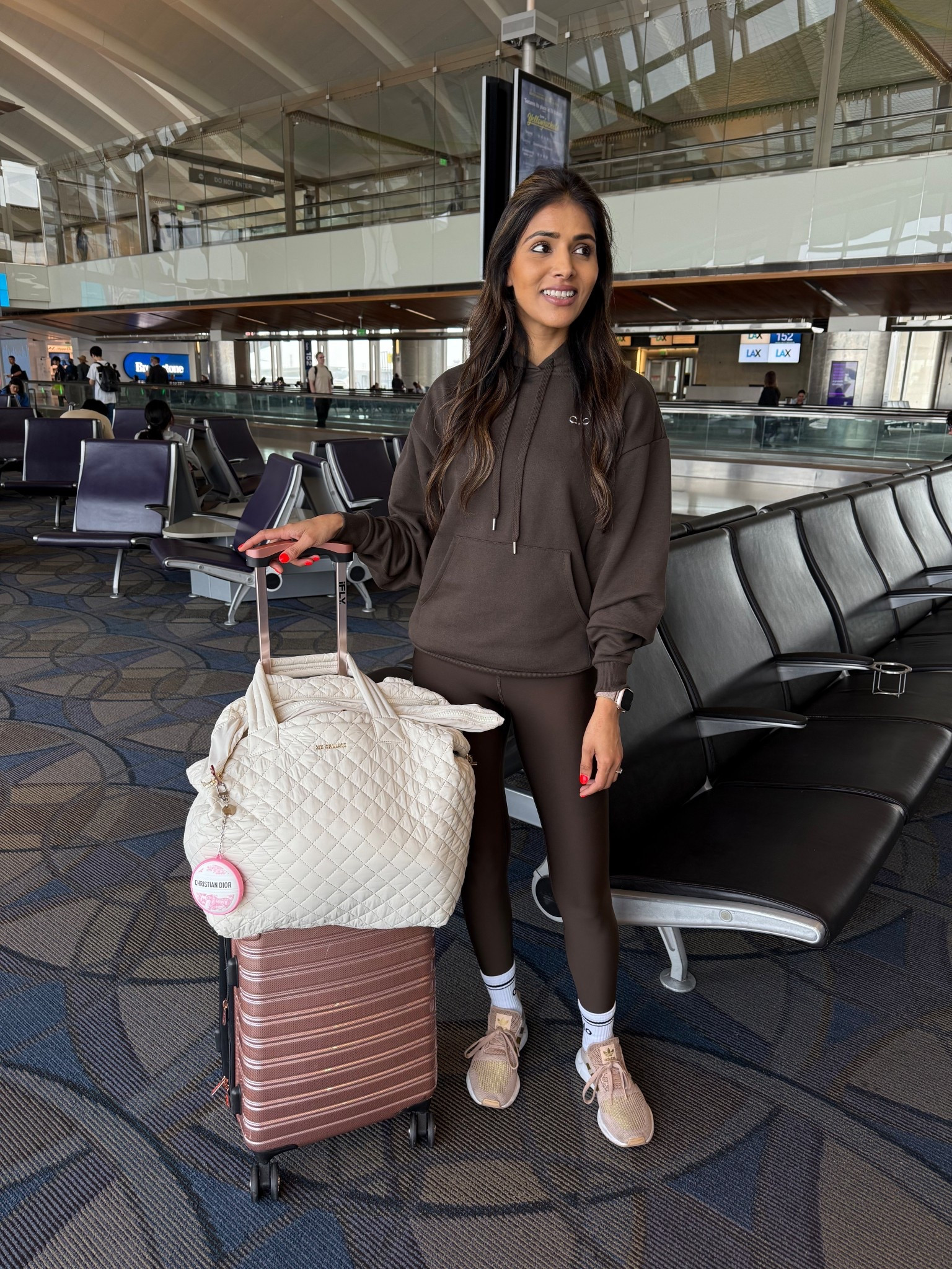 When traveling is all about comfort 🤎

#LTKTravel #LTKootd #LTKActive