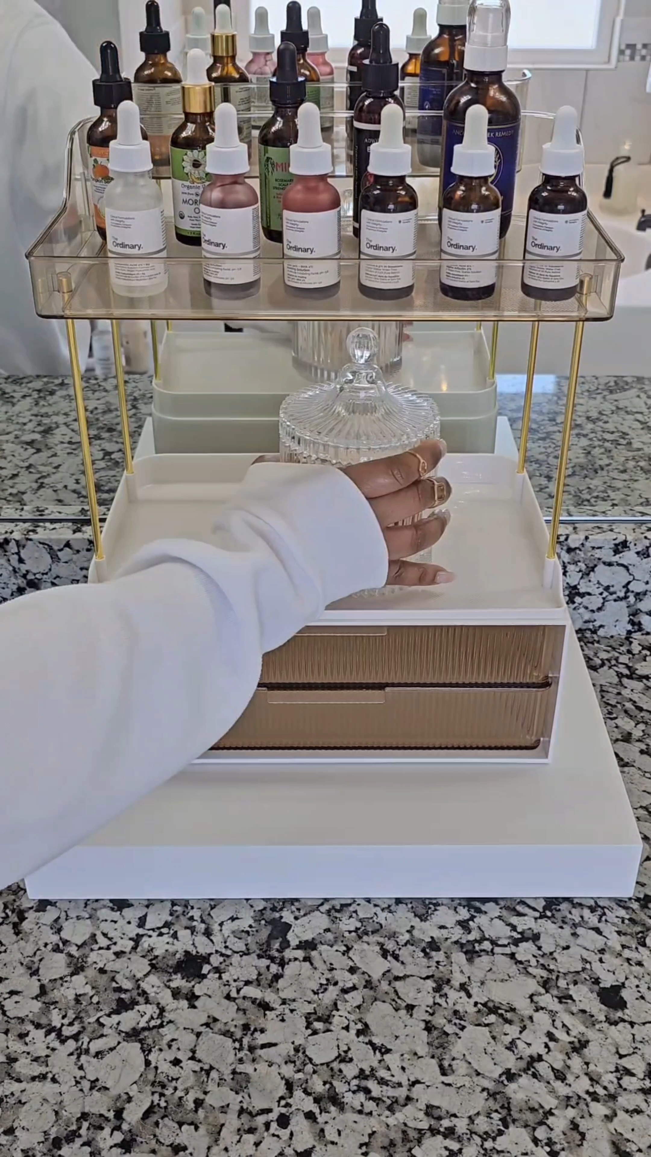 Spacious counter organizer

#LTKVideo #LTKHome #LTKFindsUnder100